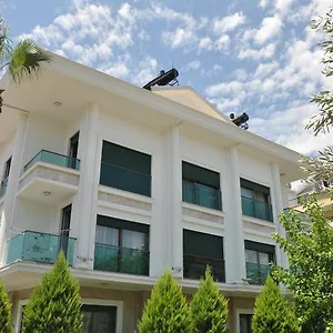 Aparthotel X
