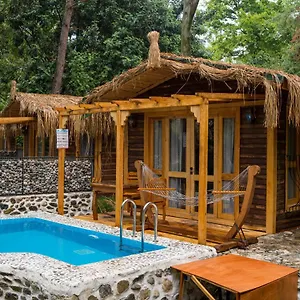 Hotel Suna Village &